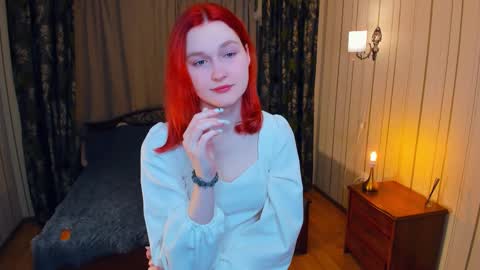 Nicole online show from February 23, 8:00 pm