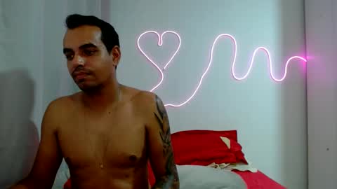 Snapshot of kasaltaradinho chatting on January 23, 12:04 am Tamires e Maicon online show from January 23, 12:04 am