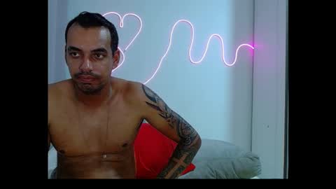 Snapshot of kasaltaradinho chatting on January 18, 12:57 am Tamires e Maicon online show from January 18, 12:57 am