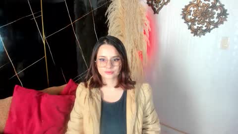 kassandra james online show from February 16, 1:09 pm