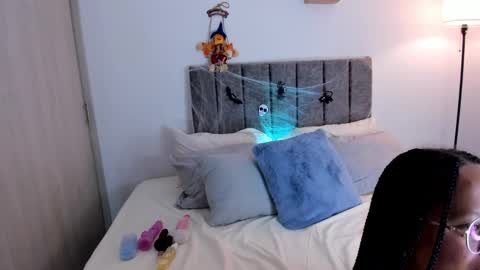 Kassandra  online show from October 25, 5:35 pm