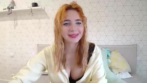 Snapshot of kat_here chatting on September 28, 2:15 pm Katya online show from September 28, 2:15 pm