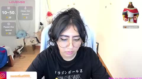 Snapshot of kat_ly_chan chatting on February 20, 2:35 pm Kat       online show from February 20, 2:35 pm