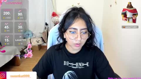 Snapshot of kat_ly_chan chatting on February 18, 5:42 pm Kat       online show from February 18, 5:42 pm