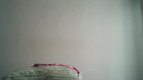 Shantal    online show from March 12, 4:00 pm