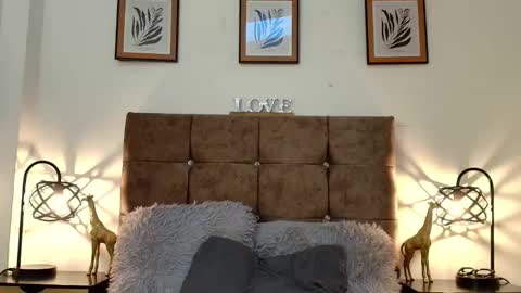 kat paradisse online show from January 6, 12:09 pm