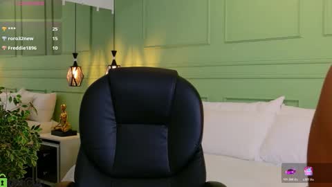 Kat online show from March 6, 12:04 pm