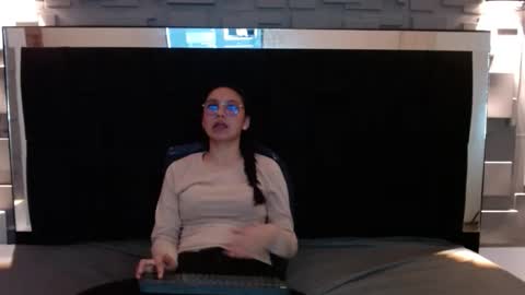 Snapshot of katalina07 chatting on October 4, 3:43 pm Katalina online show from October 4, 3:43 pm