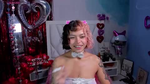 Snapshot of katalina_garcia chatting on March 10, 12:39 am Kata Garcia online show from March 10, 12:39 am