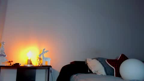 Snapshot of katalinaferreirax chatting on December 17, 12:12 am katalinaferreirax online show from December 17, 12:12 am