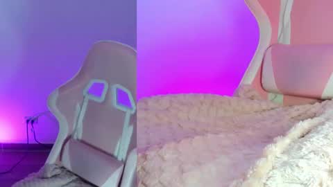 katalinaferreirax online show from March 1, 2:38 am