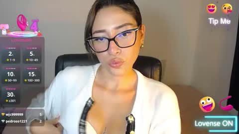 Snapshot of kate_arden chatting on September 19, 1:54 am Carla Palmer online show from September 19, 1:54 am