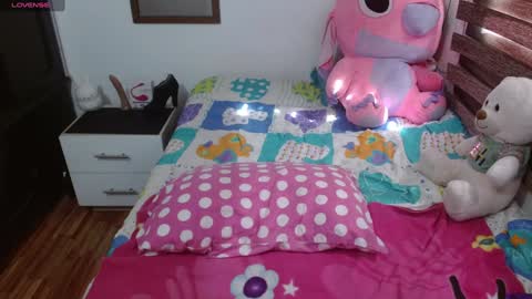 katerine online show from December 4, 6:00 pm