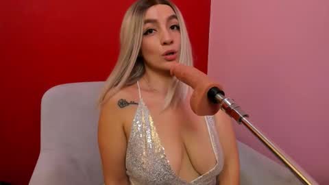 Snapshot of kate_bunny_ chatting on September 16, 10:50 am Kate online show from September 16, 10:50 am