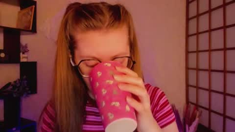 Kate online show from February 25, 2:03 am