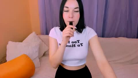 KATE online show from April 18, 6:59 am