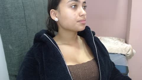 Snapshot of kate_stam chatting on February 7, 1:01 pm Kari online show from February 7, 1:01 pm