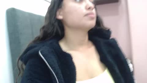 Snapshot of kate_stam chatting on February 22, 4:40 pm Kari online show from February 22, 4:40 pm