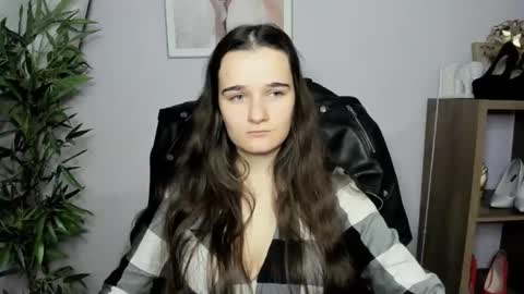 Kate  online show from December 21, 8:28 am