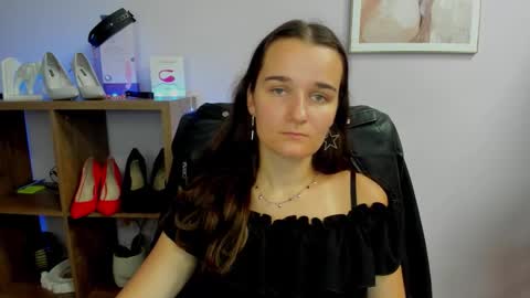 Kate  online show from September 20, 6:27 am