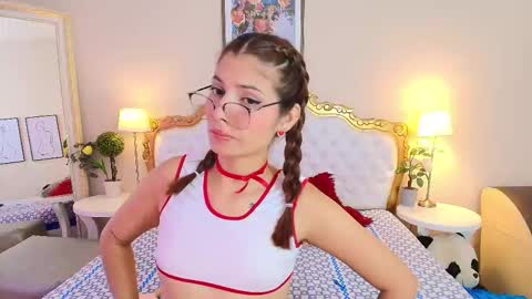 katee Martinez online show from November 12, 8:55 pm