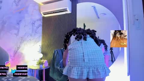 Im Katherine but call me Kate  online show from September 19, 12:31 pm