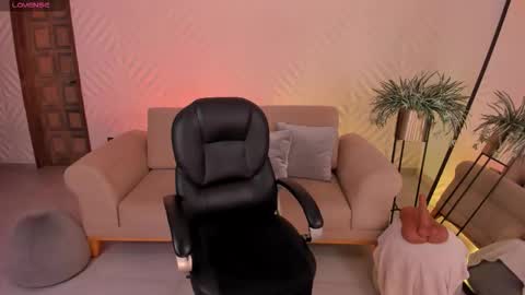 Snapshot of katesunder chatting on October 16, 2:28 pm K A T E online show from October 16, 2:28 pm