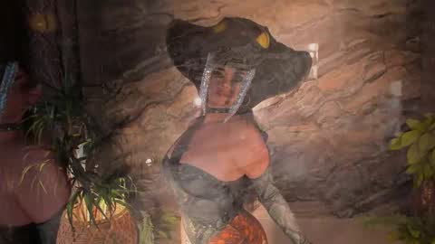 K A T E  online show from October 31, 4:40 pm