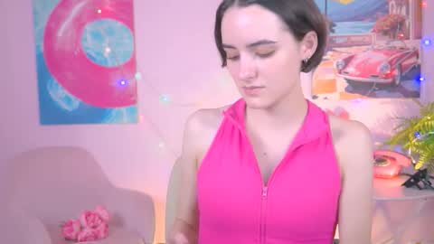 katewillows online show from January 10, 4:40 am