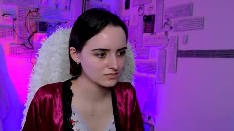 katewillows online show from March 27, 8:26 am