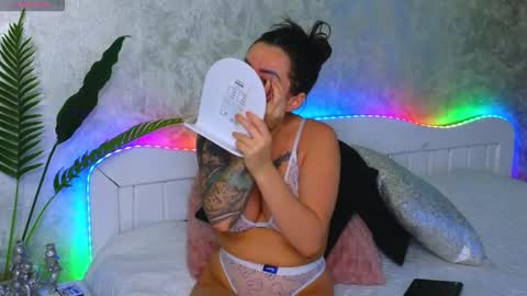 KateyRiva online show from September 14, 4:30 pm