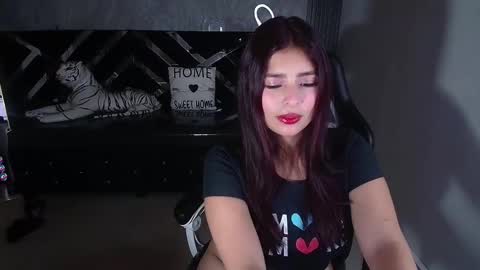 kathicabell_a online show from November 18, 9:07 pm