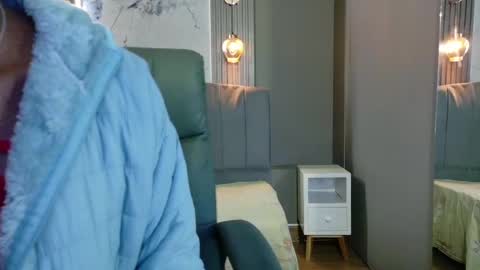 Snapshot of katia_green chatting on October 2, 3:44 pm Katia online show from October 2, 3:44 pm