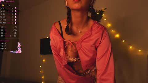 Katienext stream  online show from January 4, 12:38 pm