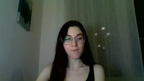 katie_foxi online show from March 6, 6:48 pm