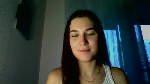 katie_foxi online show from September 11, 4:30 pm