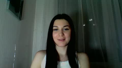 katie_foxi online show from February 5, 5:38 pm