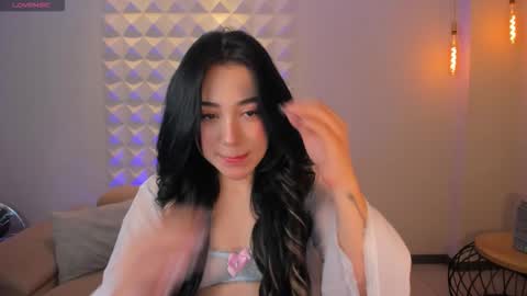 Snapshot of katieangel1 chatting on October 17, 11:36 am katieangel1 online show from October 17, 11:36 am