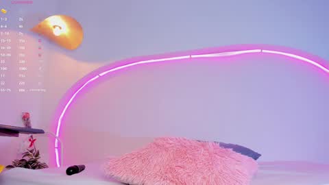 Snapshot of katiepeach_ chatting on March 8, 3:45 pm Katy IGPeach kat666 online show from March 8, 3:45 pm