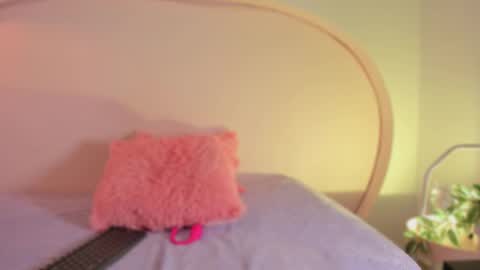 Snapshot of katiepeach_ chatting on October 18, 12:09 pm Katy IGPeach kat666 online show from October 18, 12:09 pm