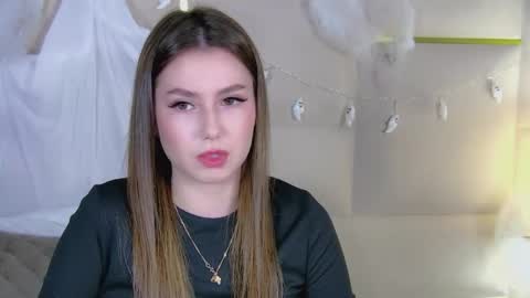 katiereeves online show from October 31, 7:25 pm