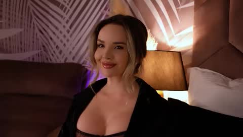 KatJolie online show from October 23, 7:48 pm