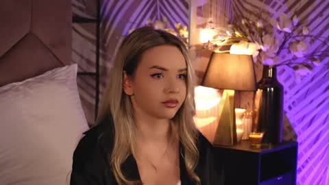 KatJolie online show from November 25, 9:35 pm