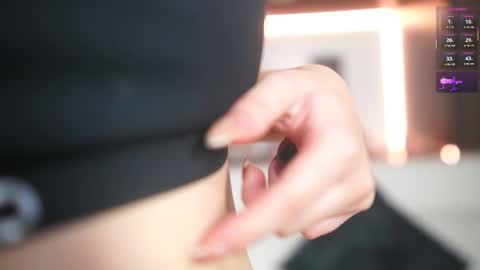 K A T L Y N  online show from February 15, 6:28 pm