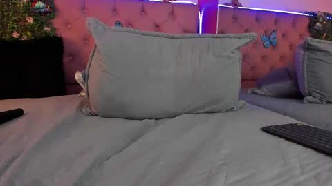 Snapshot of katniss_lovee_ chatting on February 27, 9:07 am .... Katniss .... online show from February 27, 9:07 am