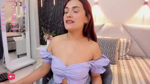 Snapshot of katrina_kaif_x chatting on October 20, 7:52 pm Keyla online show from October 20, 7:52 pm