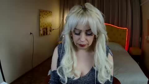 katrinacharm online show from January 18, 7:45 pm