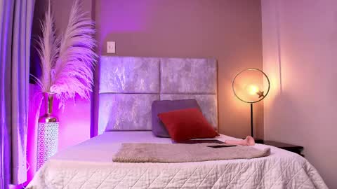 Katriona Nyx online show from April 8, 1:14 pm