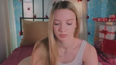 katt_yy online show from January 7, 6:51 am