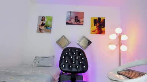 Snapshot of katta_c chatting on March 6, 1:37 am katta_c online show from March 6, 1:37 am